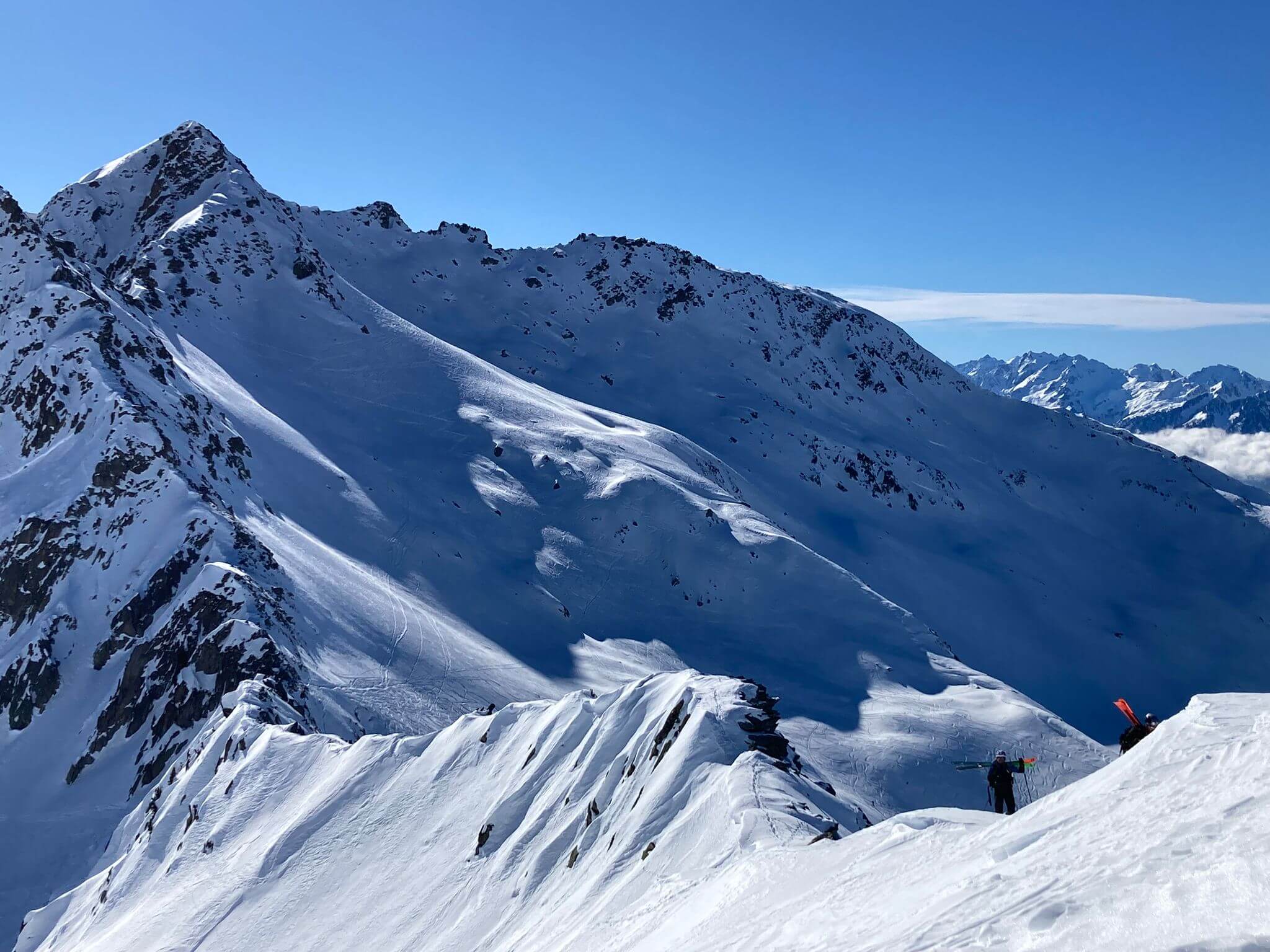 asvel-ski-montagne-neige-randonnee
